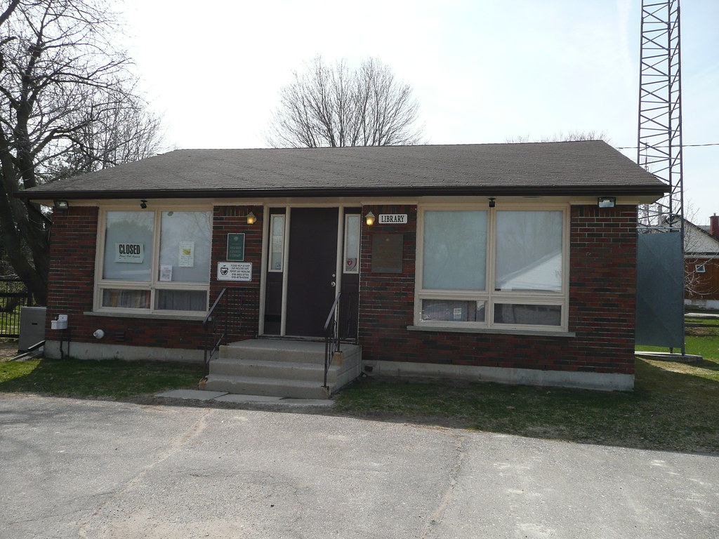 P1100592 Burgessville Canexplorer Flickr