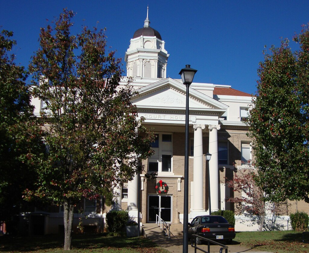 Kemper County Courthouse (De Kalb, Mississippi) The Kemper… Flickr