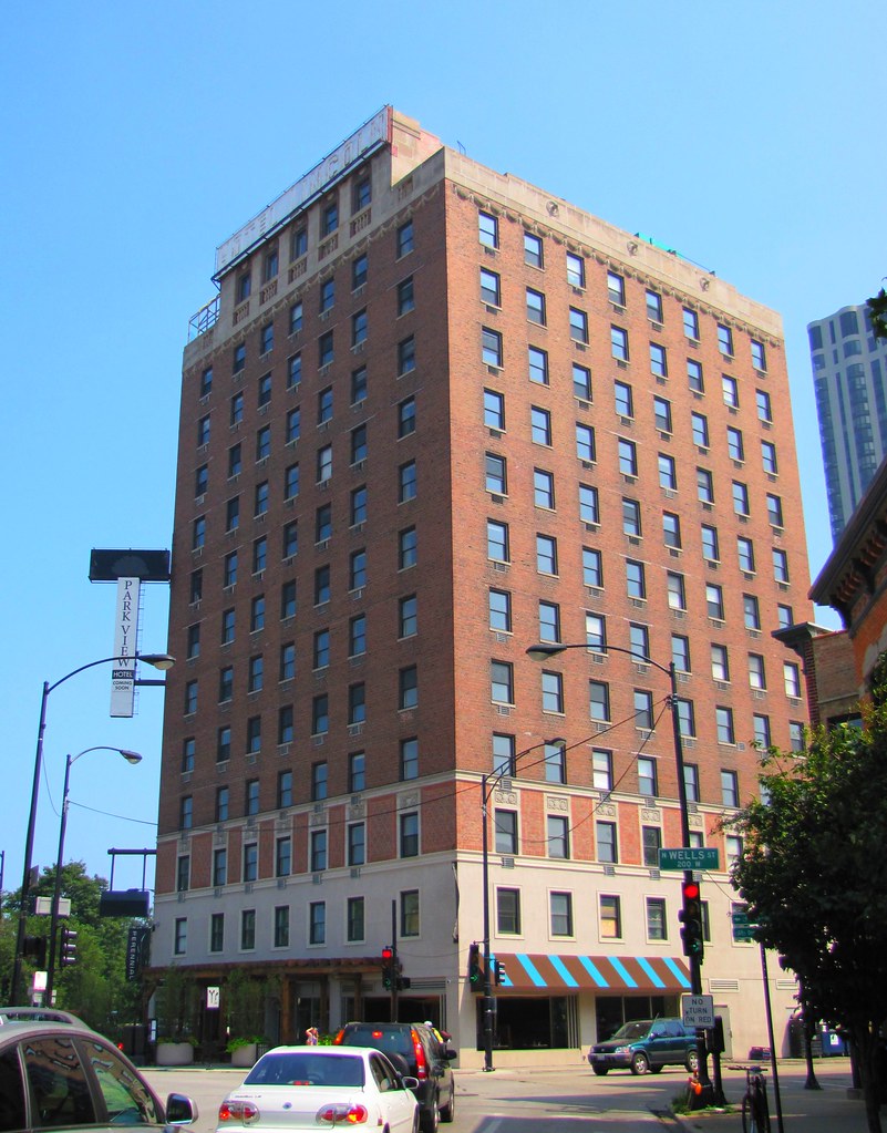The Park View Hotel This Hotel in Chicago's Old Town