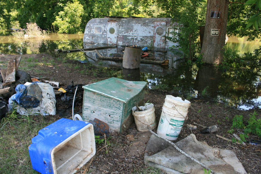 River Rats? Simmesport River Bank. Sara Flickr