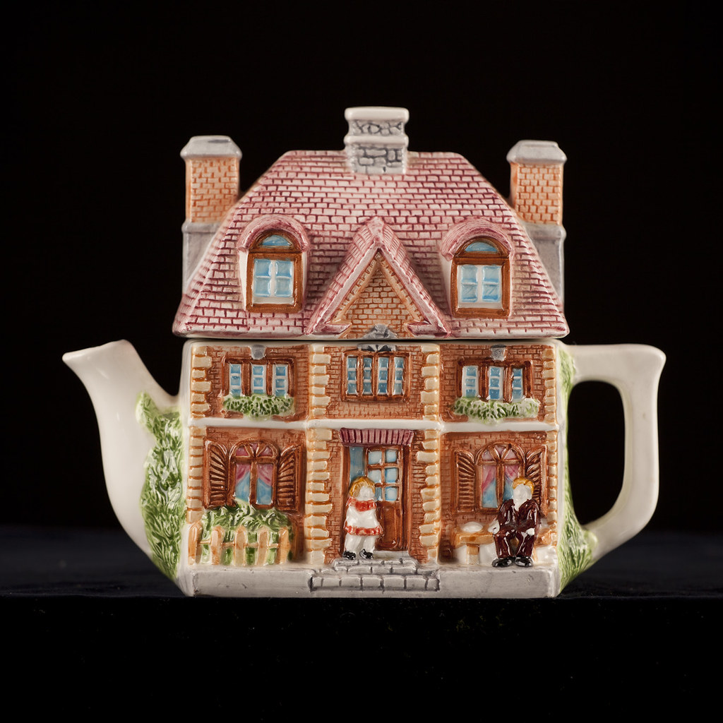 Cottage Pot A teapot that you can't put tea in, because it… Flickr