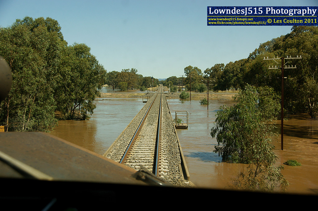 Floods at Glenorchy The sheer power of the flood waters th… Flickr