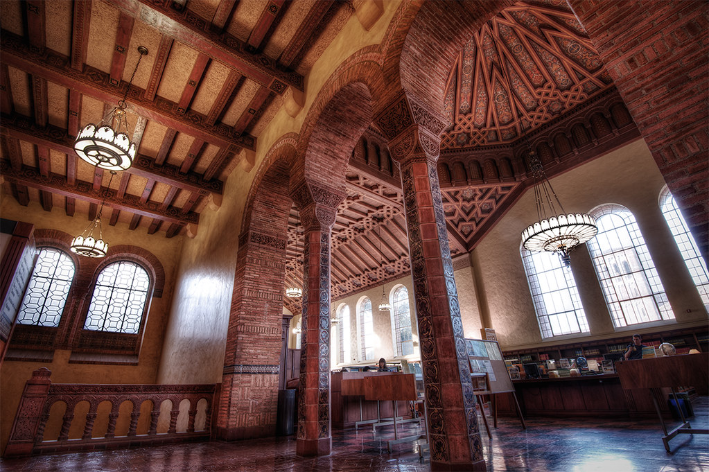 Powell Library A photo from The Great Geek Manual, which p… Flickr