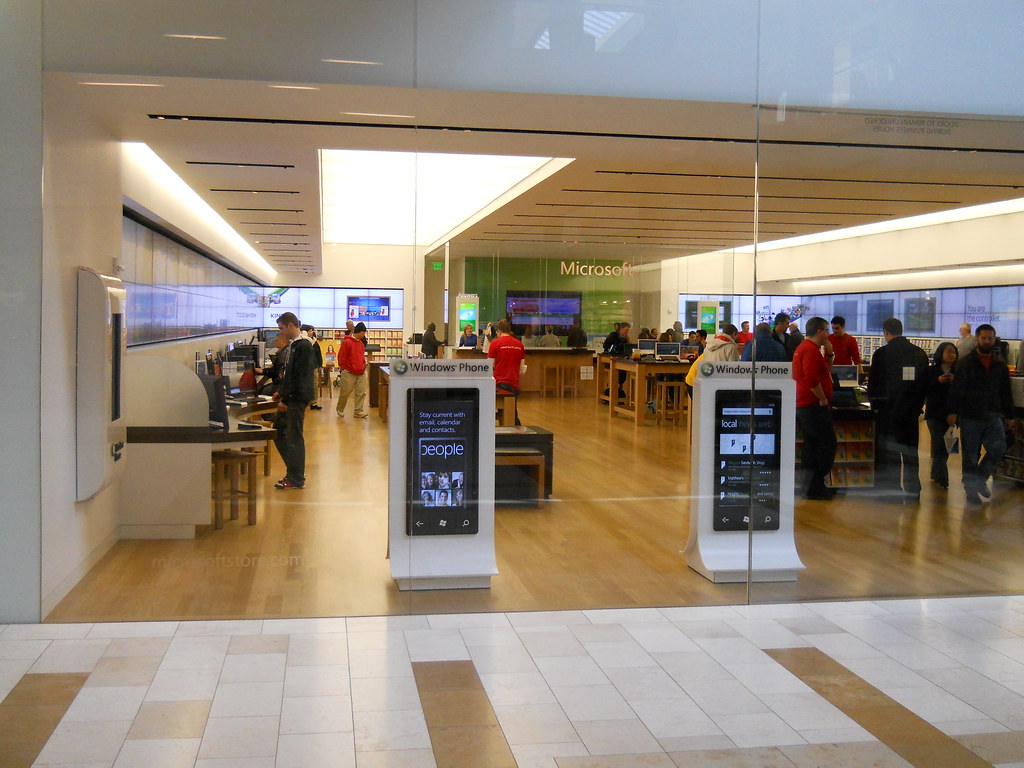 Bellevue Microsoft Store on March 2, 2011 crpietschmann Flickr