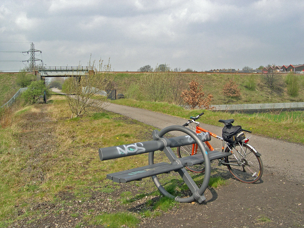 Spen Valley Greenway 7 Ravensthorpe to Dewsbury railway cr… Flickr