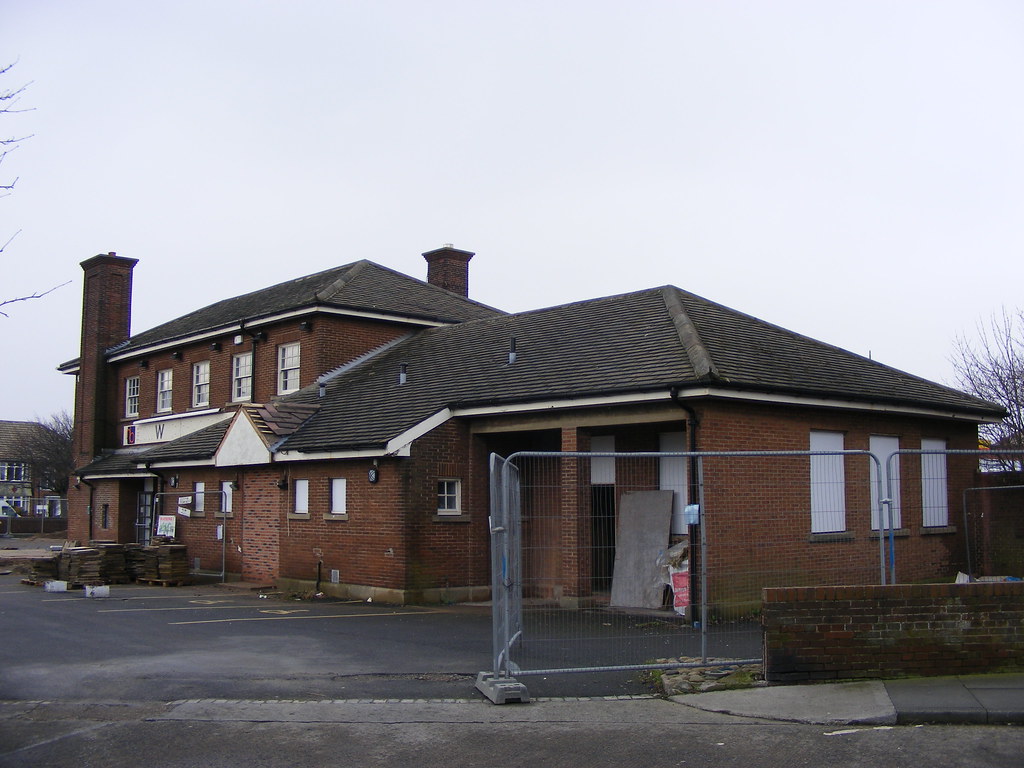 Tyne & Wear Tynemouth NEW BROADWAY Situated at the junct… Flickr