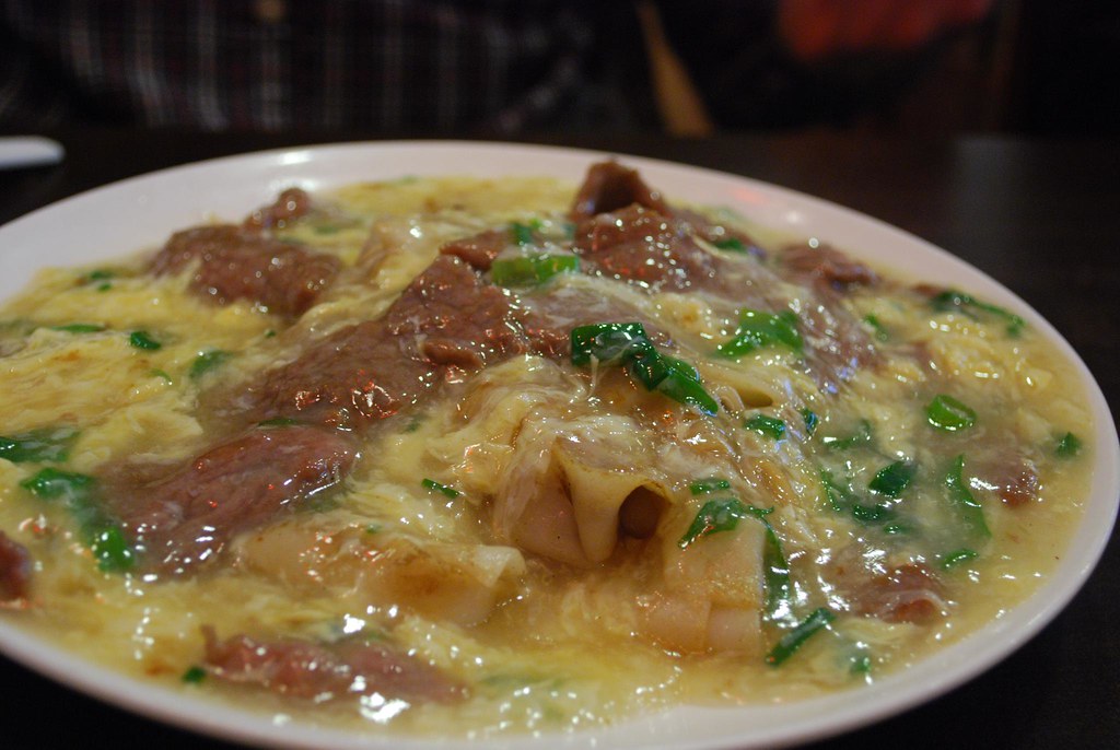 Fried Rice Noodle with Beef and Egg Sauce Minh Xuong AUD… Flickr