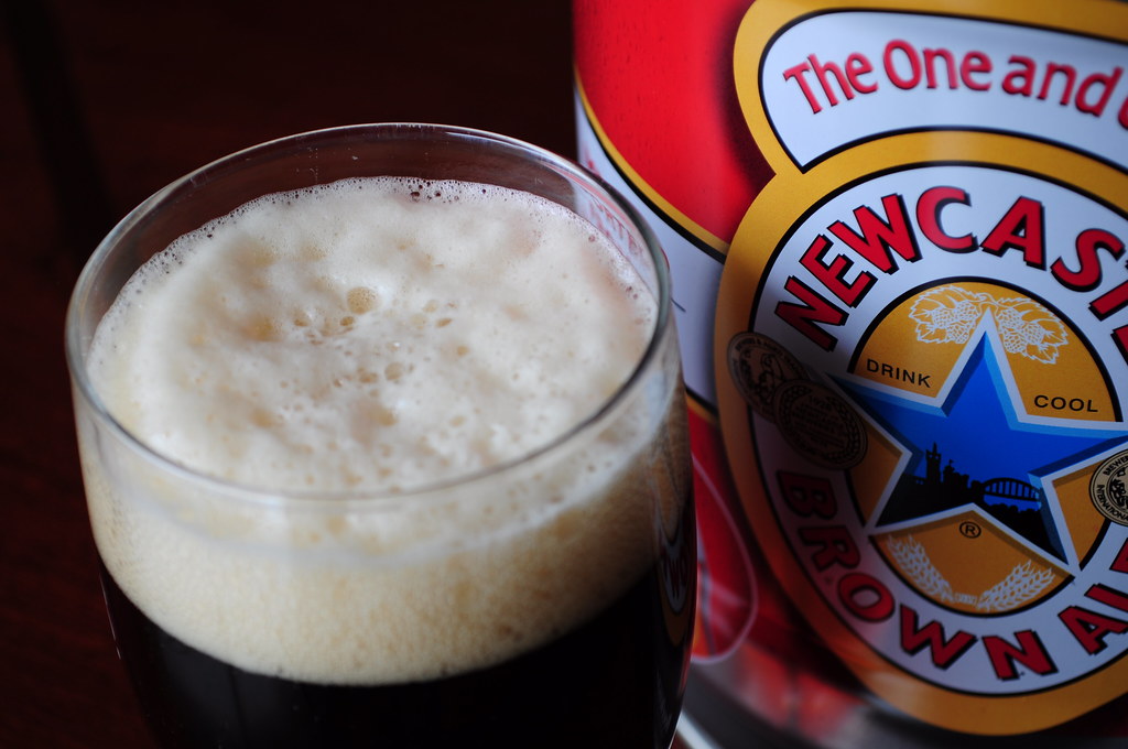 Newcastle Brown Ale Tyne Brewery, Newcastle Bornw Ale, Dra… The