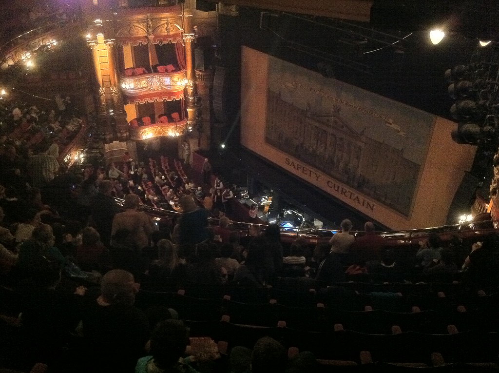 London Palladium Currently home to the Wizard of Oz. Taken… Flickr