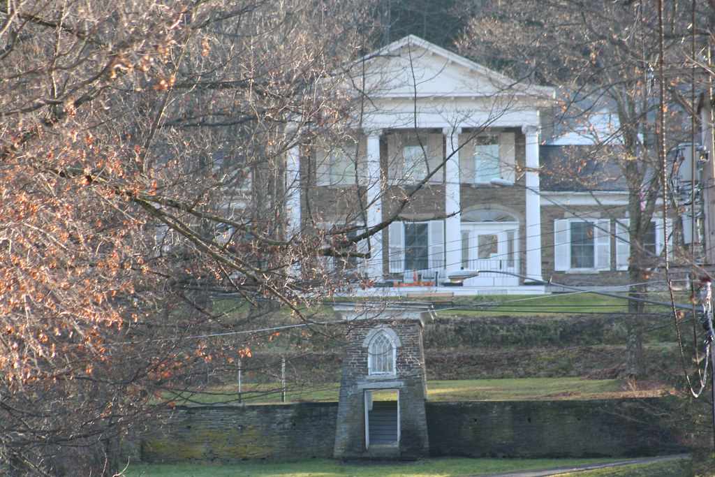 Woodside in early winter Woodside Hall, Cooperstown NY a… Flickr