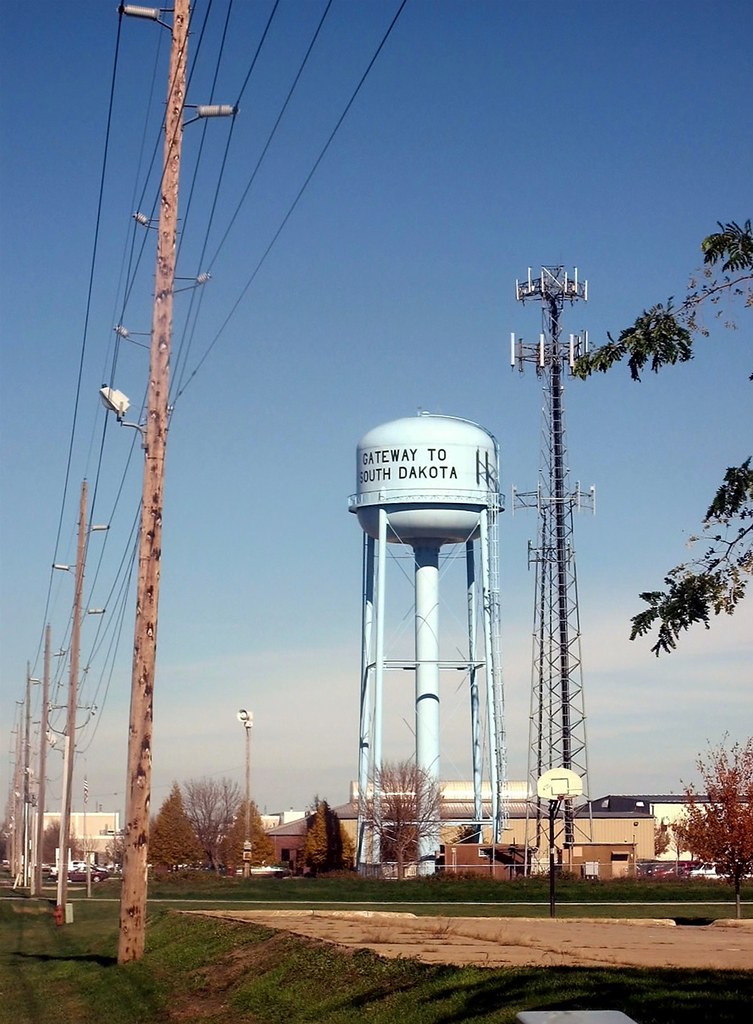 Gateway To South Dakota Water Tower David Valenzuela Flickr