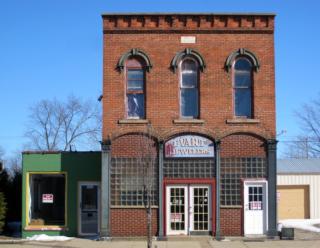 Evart Jewelers Also a tiny place that was likely a barber … Brandon