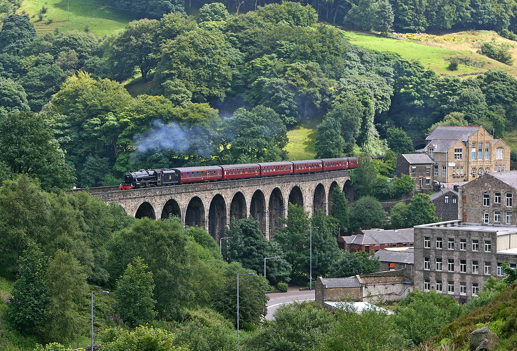 Black 5 At Lydgate. 45407 crosses Robinwood Viaduct, Lydga… Flickr