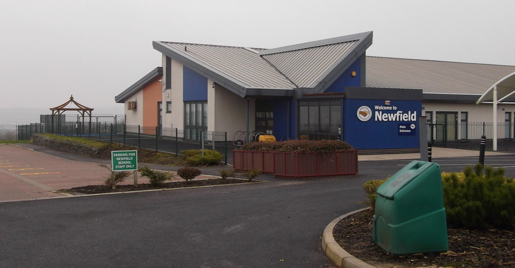"Newfield School" Old Bank Lane, Blackburn BB1 2PW Flickr