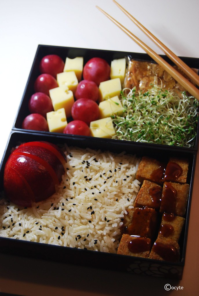 Last minute bento Bento filled in 15min with what I had in… Flickr