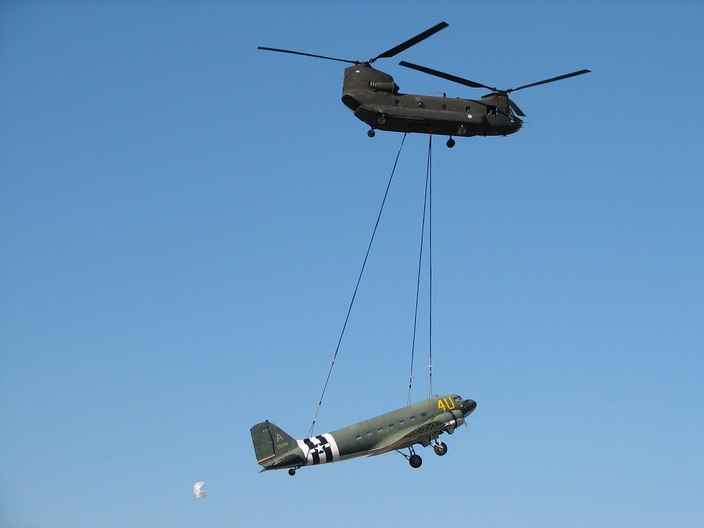 Boeing CH47 Chinook helicopter & Douglas C47A Skytrain '… Flickr