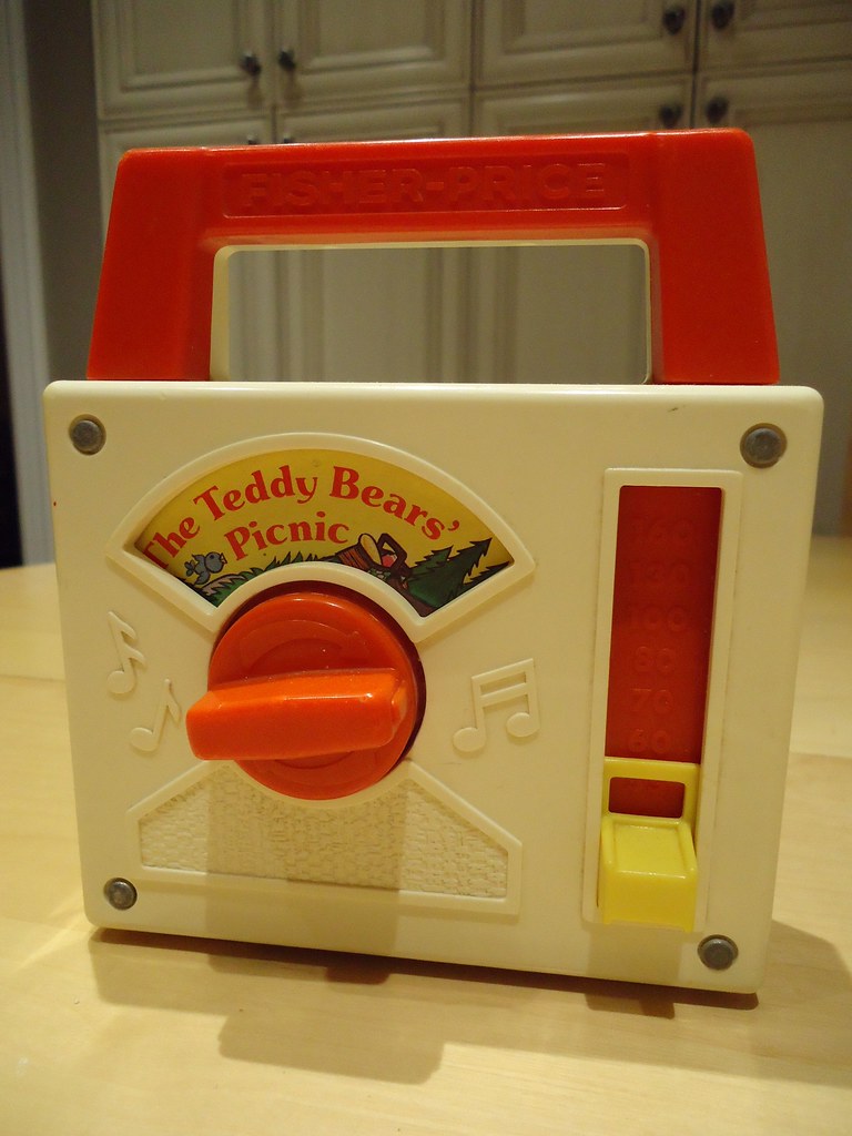 Fisher Price Teddy Bears Picnic Vintage Radio Music Box a photo on
