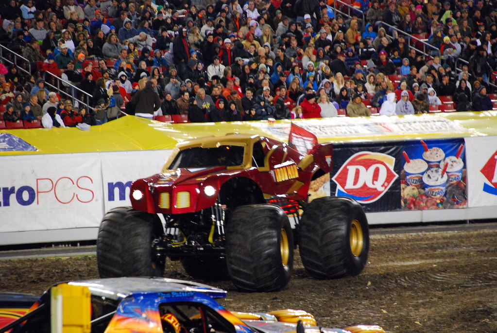 MonsterJamTampa0390 Iron Man Monster Truck, piloted by Le… Flickr