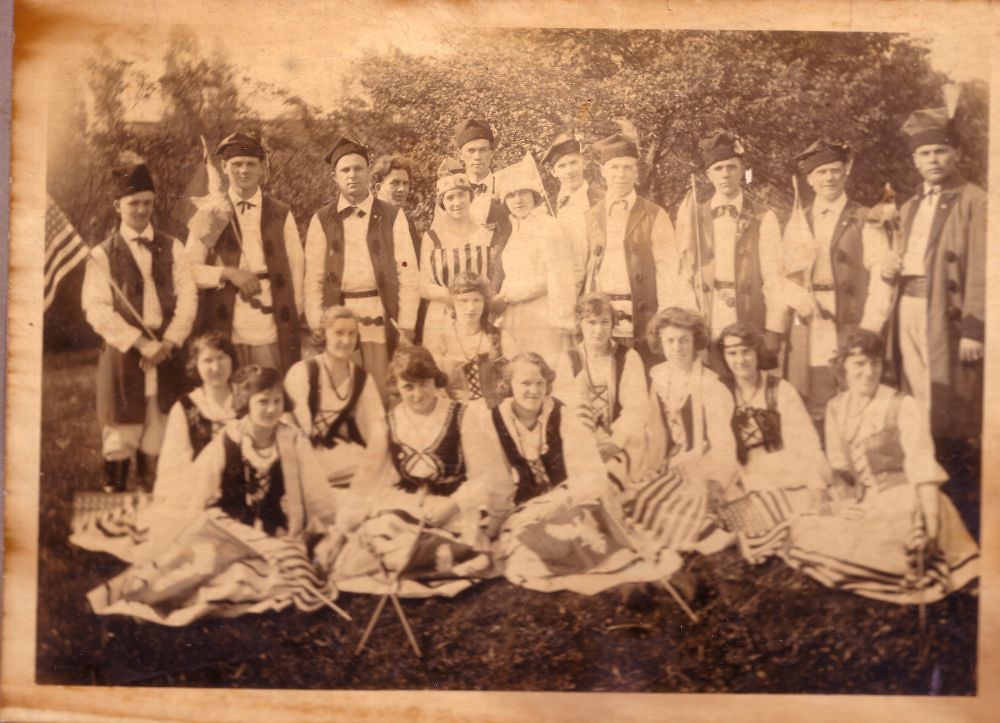 Polish Club Parade in Chicago 1920s Photo takens late 1920… Flickr