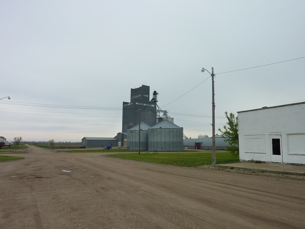 Main Street Verona, North Dakota May 30, 2011b mjunge2000 Flickr