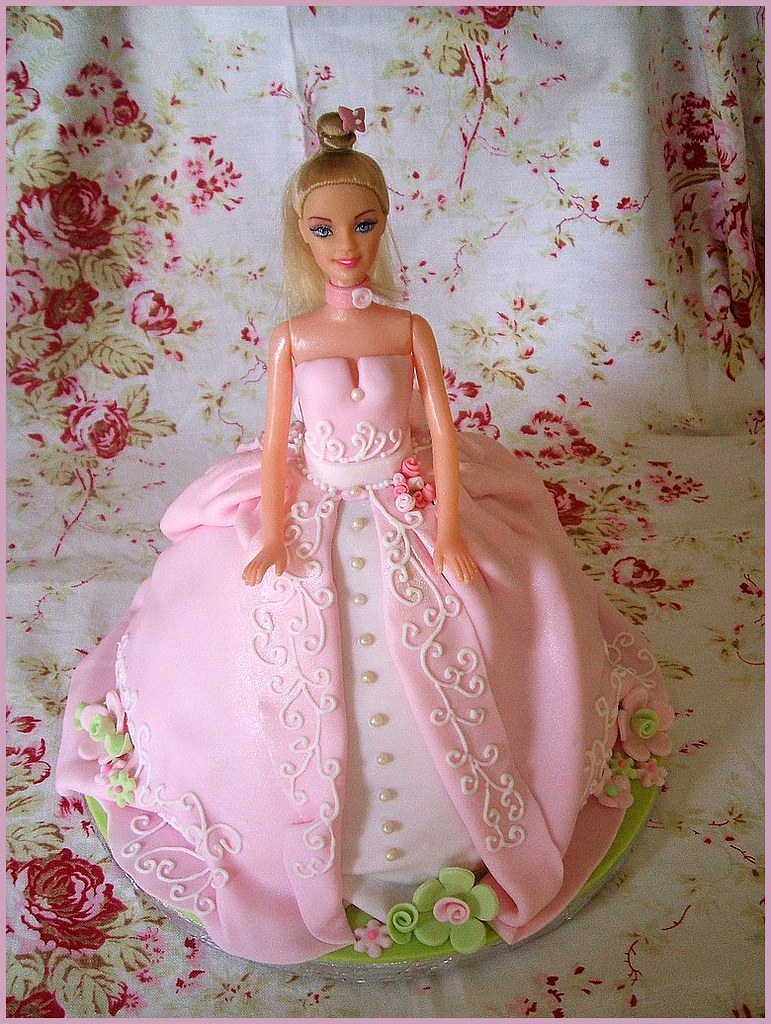 Barbie cake a photo on Flickriver