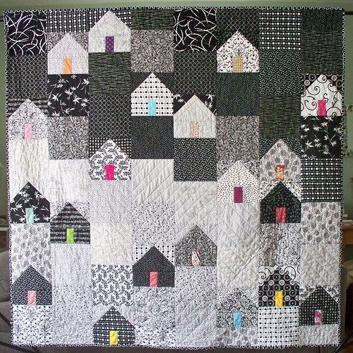 The Bee's Knees bee quilt My first bee quilt finished! Blo… Flickr