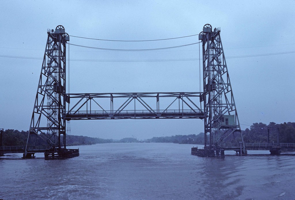 New Orleans, Louisiana Bridge going up, for us, on one of … Flickr