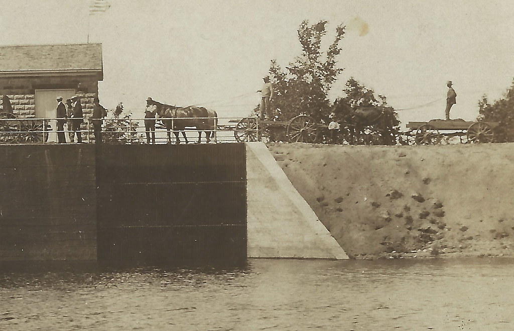 SW Paw Paw MI Horses and Wagons at Paw Paw River Maple Lak… Flickr