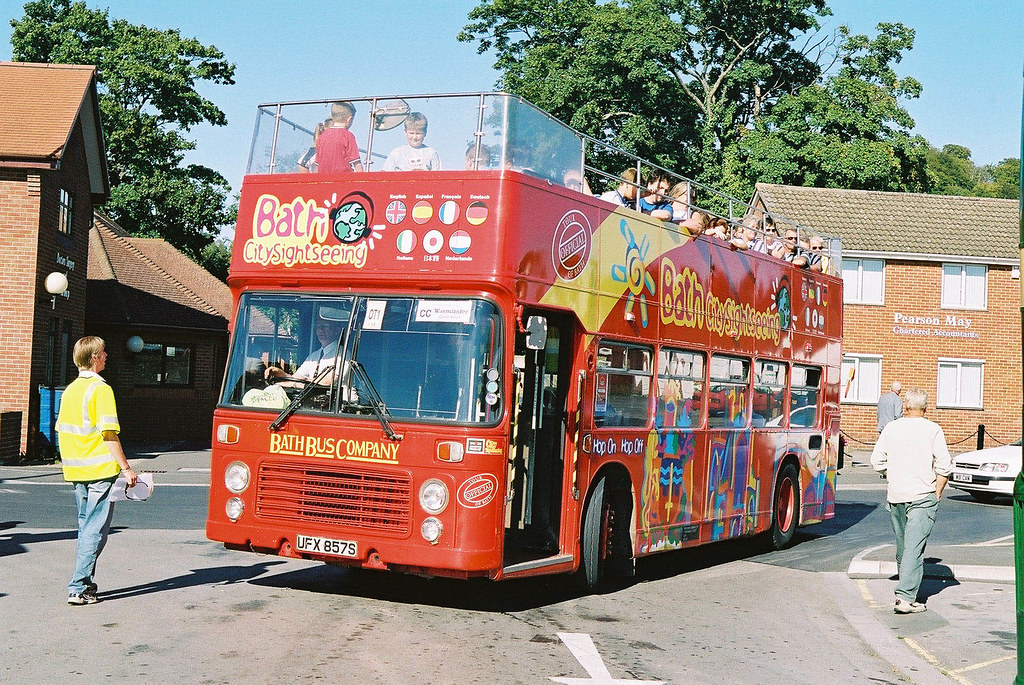 BathBusCoUFX857SWarminster140903ib Bath Bus Company UFX… Flickr