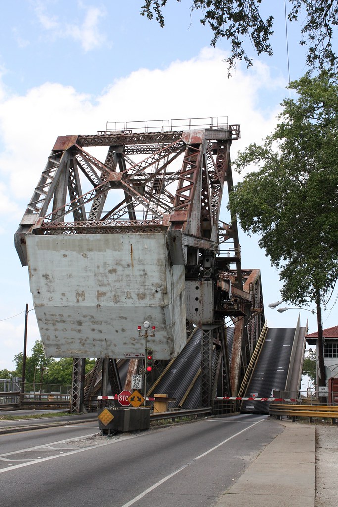 St. Claude Avenue Bridge (New Orleans, Louisiana) St. Clau… Flickr