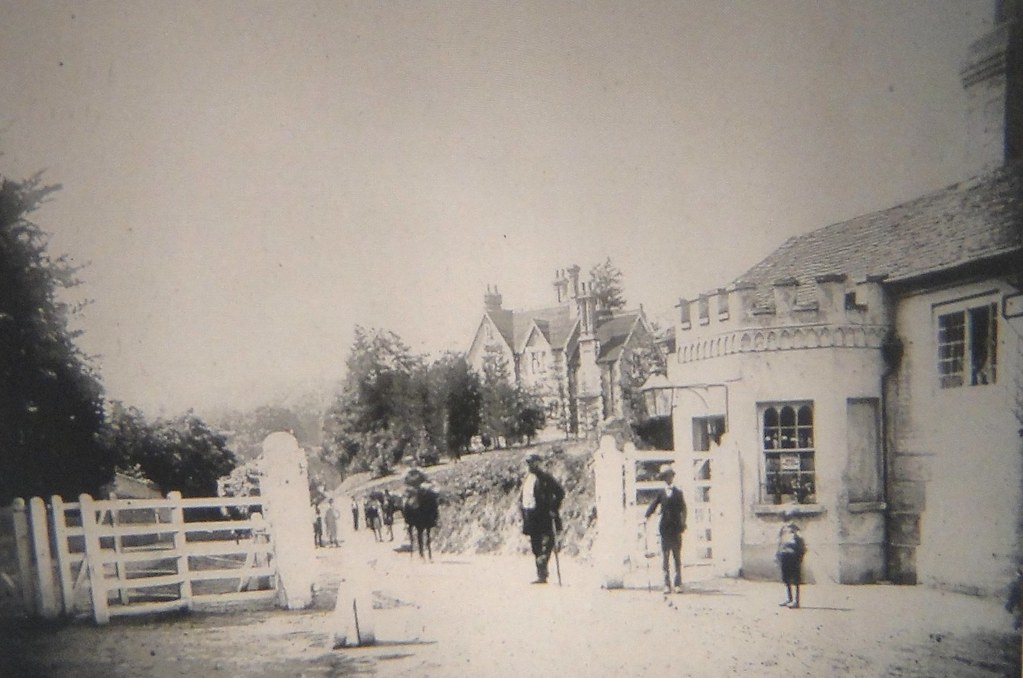 turnpike gate Portsmouth Road, Guildford about 1840 20110… Flickr