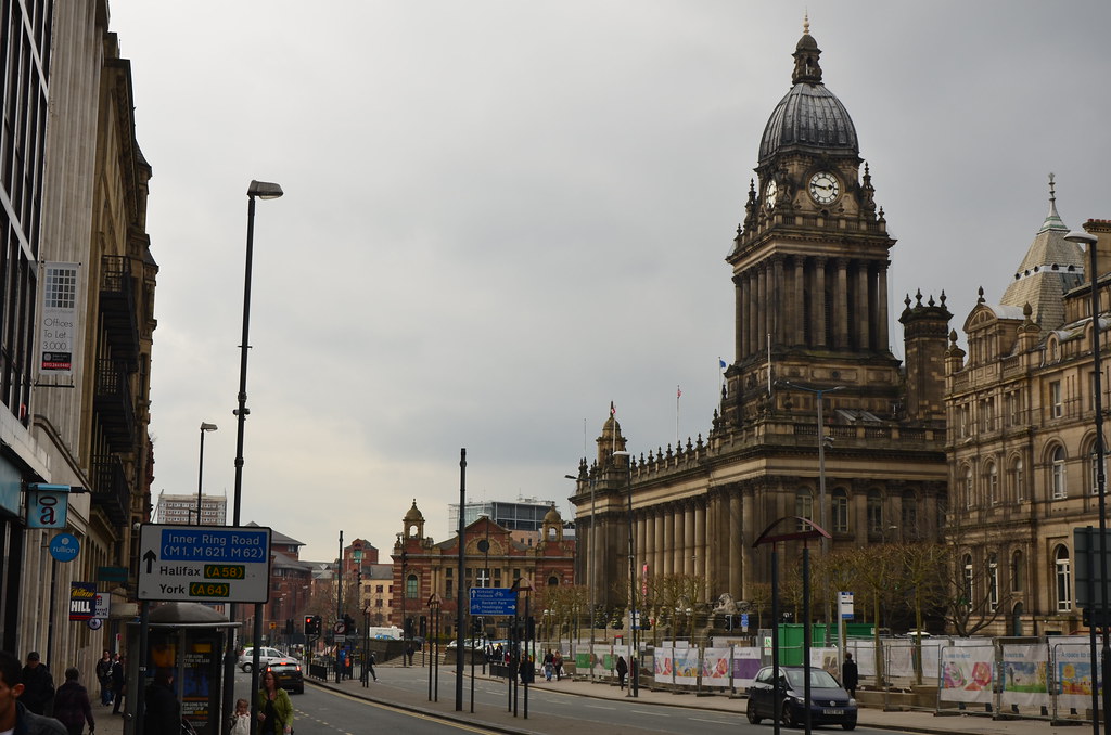 Leeds city hall Ben Sutherland Flickr