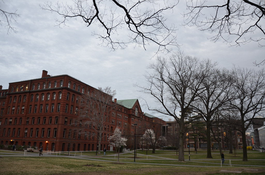 Harvard University 222 Harvard University www.harvard.edu/… Flickr