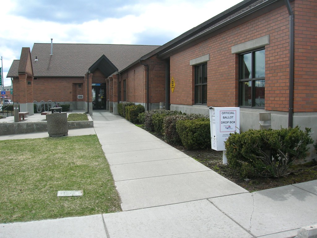 CheneyLibrary_04 SpokaneCountyLibraryDistrict Flickr