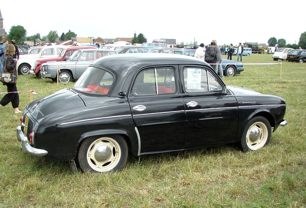 Renault Dauphine noire Exposition de Quivières (80) 19 j… Flickr