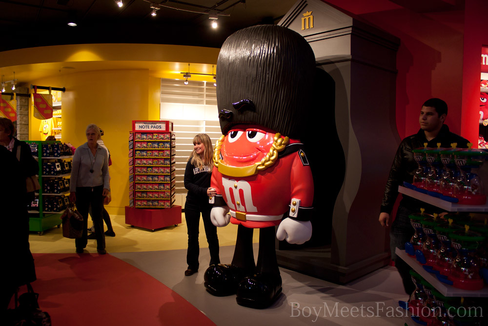 M&M's World opening day in London June 2011 www.boymeets… Flickr
