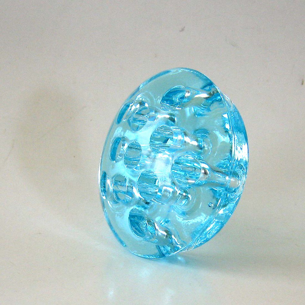 Glass Frog Vintage glass flower, floral frog, in marvelous… Flickr