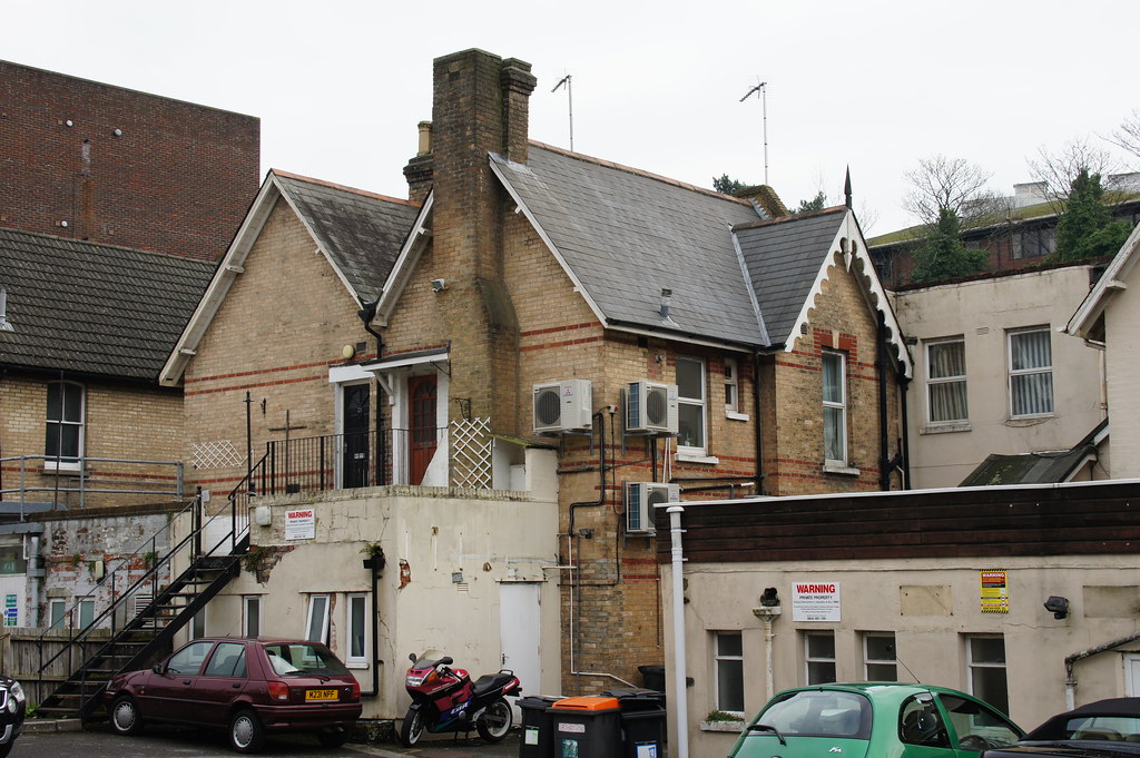 21 (Greystones) and 19 Cumnor Road (originally part of Lorne Park Road