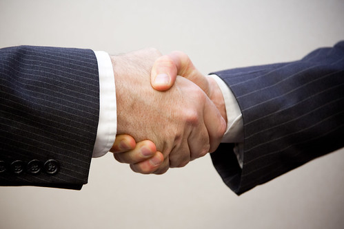 Handshake - 2 men | 2 men shaking hands When using this imag… | Flickr