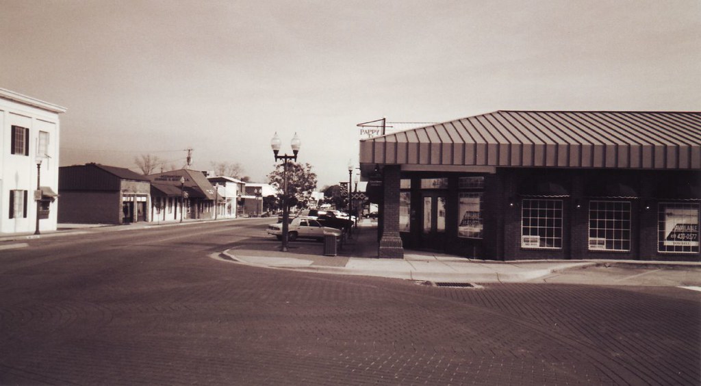 Main Street, Crestview, FL diaverde238 Flickr