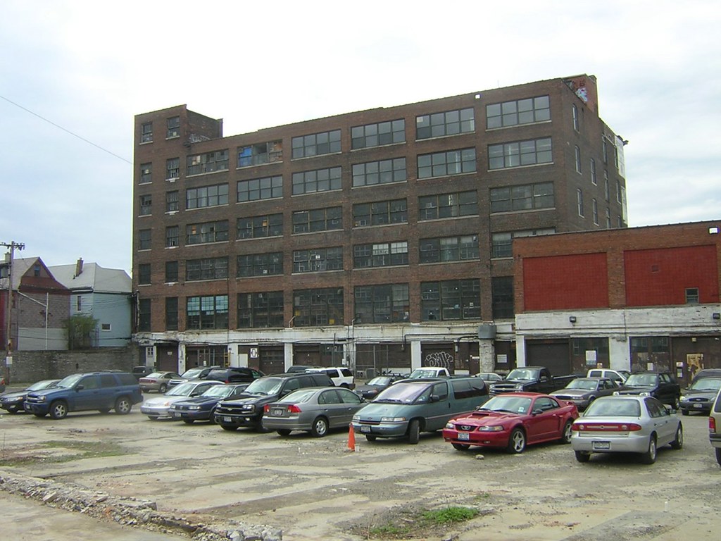 Behind 1219 Main St Buffalo, NY For addtional info tiny… Flickr