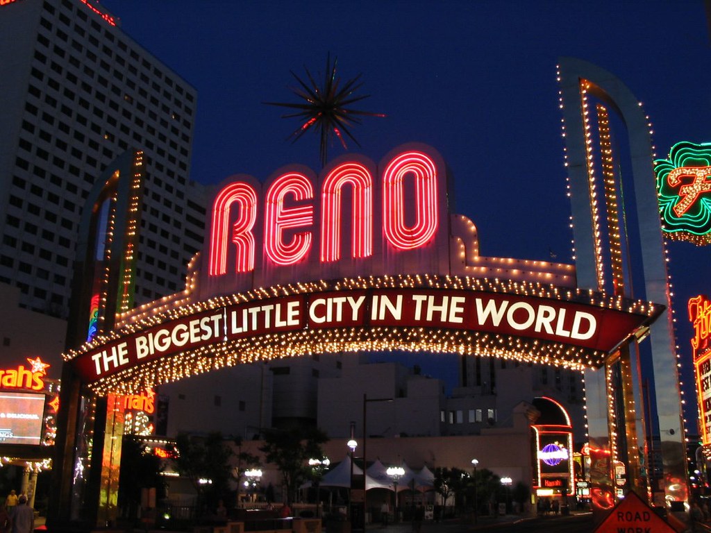 Reno Arch, Reno, Nevada The Reno Arch is an iconic landmar… Flickr