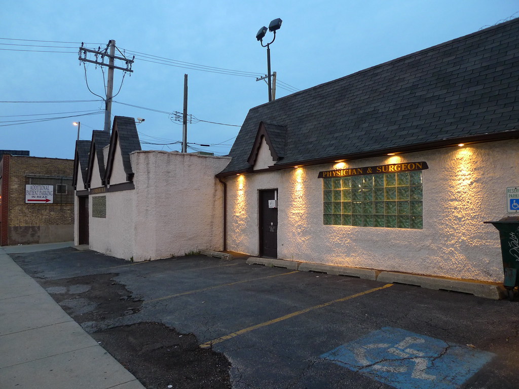 4359 N. Cicero (built in 1931) curtis locke Flickr