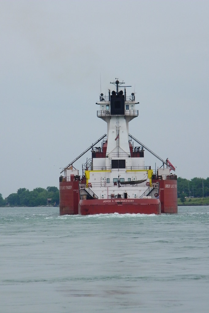 Great Lakes Trader (Vanenkevort Tug & Barge) Upbound in th… Flickr