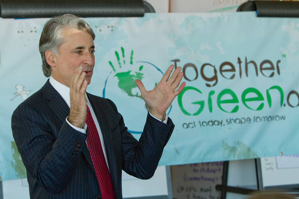 IMG_6488 President of National Audubon Society David Yarno… Flickr