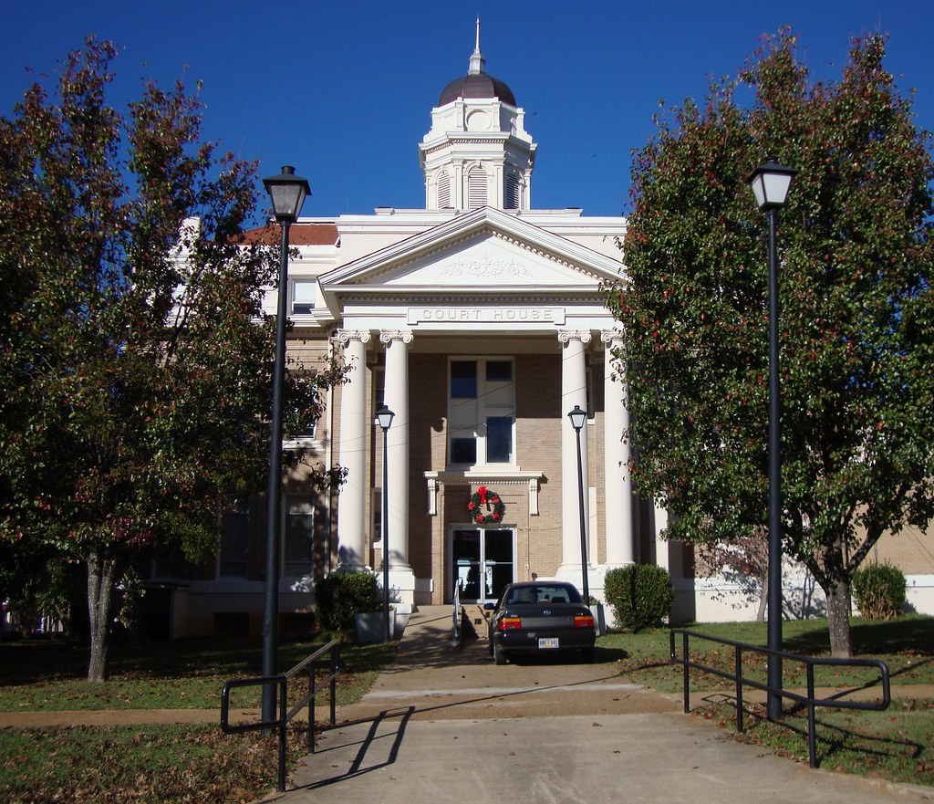 Kemper County Courthouse (De Kalb, Mississippi) The Kemper… Flickr