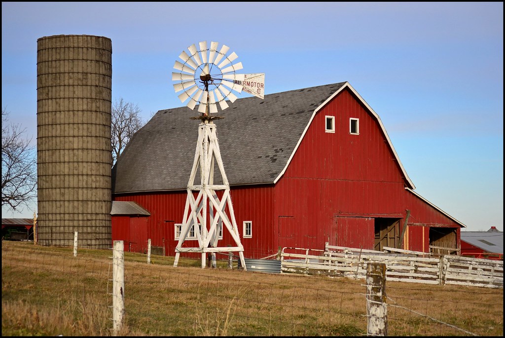 Red Barn!! Silo, barn, and windmill all in one shot! What … Flickr
