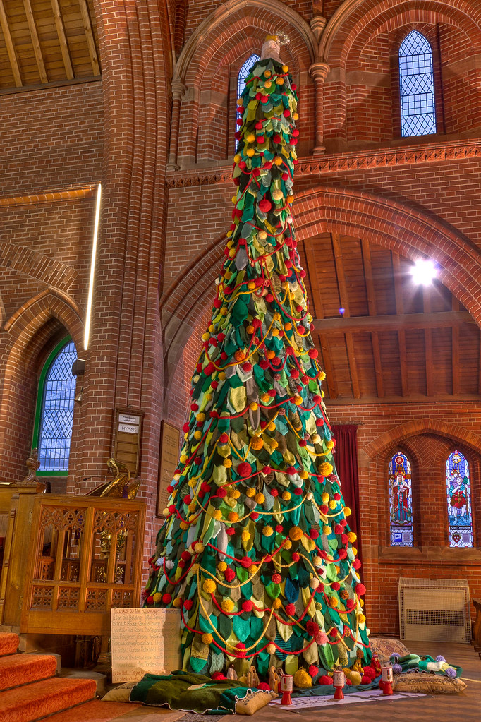 The 30 foot Knitted Christmas Tree St John's Church Meols Flickr