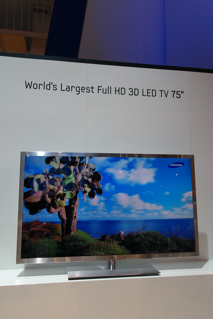 World's Largest Full HD 3D LED TV 75 inch Samsung CES 20… Flickr