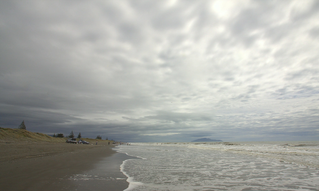 Otaki Beach The tide coming in signals locals it's time to… Flickr